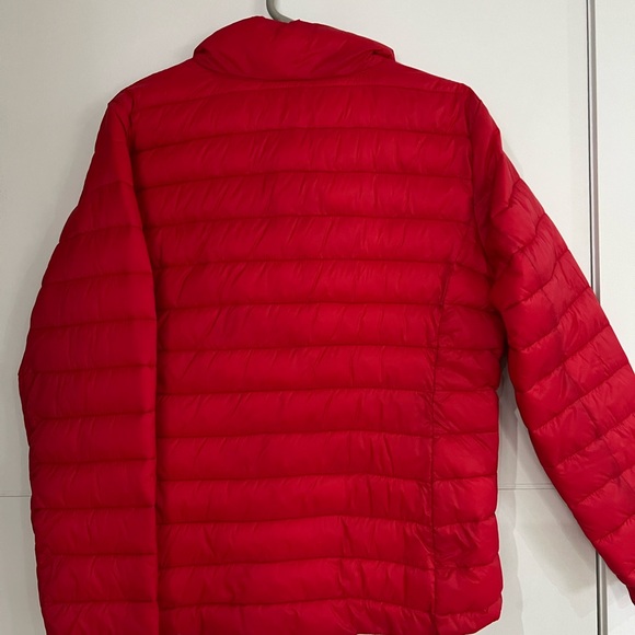 BNWT women’s red old navy, L, go-h20, water resistant, light, puffer jacket. - Picture 3 of 4